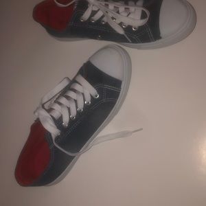 Bobbie Brooks Sneakers